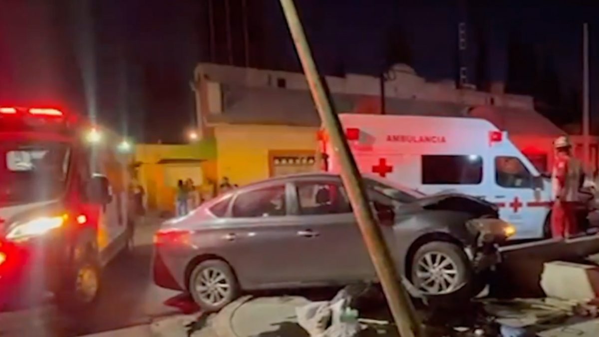 Ebrio conductor choca ambulancia y deja dos lesionados en zona centro ...