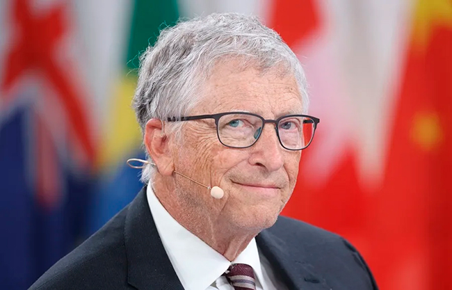 Bill Gates advierte que la IA sin control podría provocar 'mil millones de muertes'