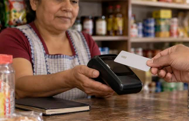 Gobierno impulsa digitalizar otro millón de pequeños negocios