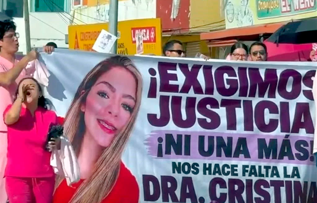 Marchan en Veracruz; piden capturar a feminicida de doctora